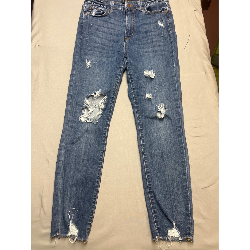 Judy Blue Skinny Fit Distressed Raw Hem Jeans Medium Wash Size 9/29 JB82202MD